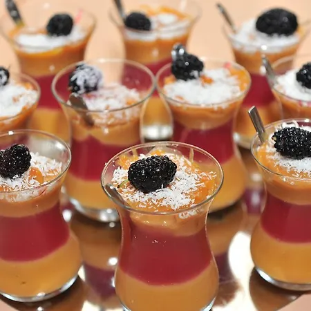 Grenadine Lodge *