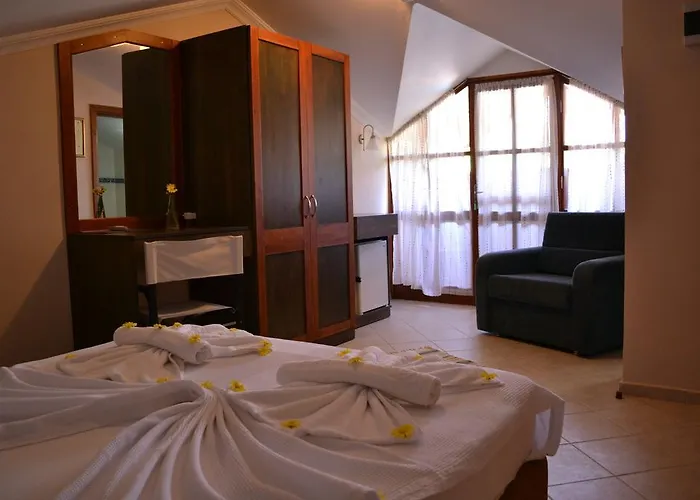 Grenadine אכסניה *