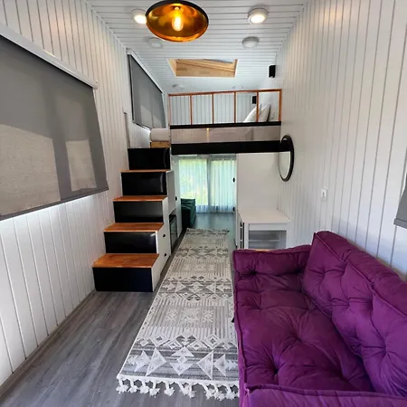 Grenadine Lodge