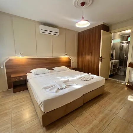 Grenadine Lodge