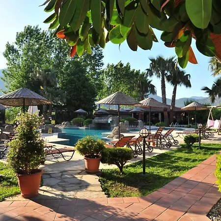 Grenadine Деревянный коттедж *