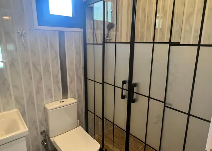 Grenadine 山林小屋