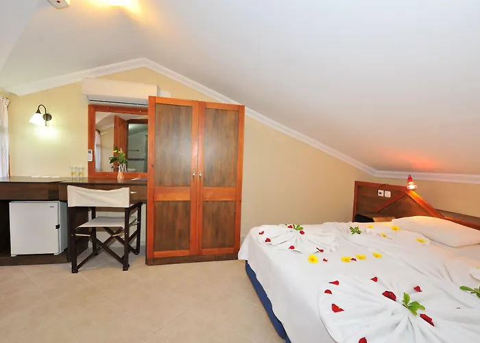 Grenadine Jaktstuga Dalyan